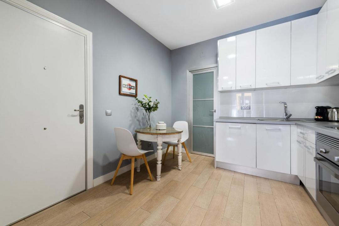 1 Bedroom 1 Bathroom Furnished - Sol - Downtown - Minty Stay マドリード エクステリア 写真